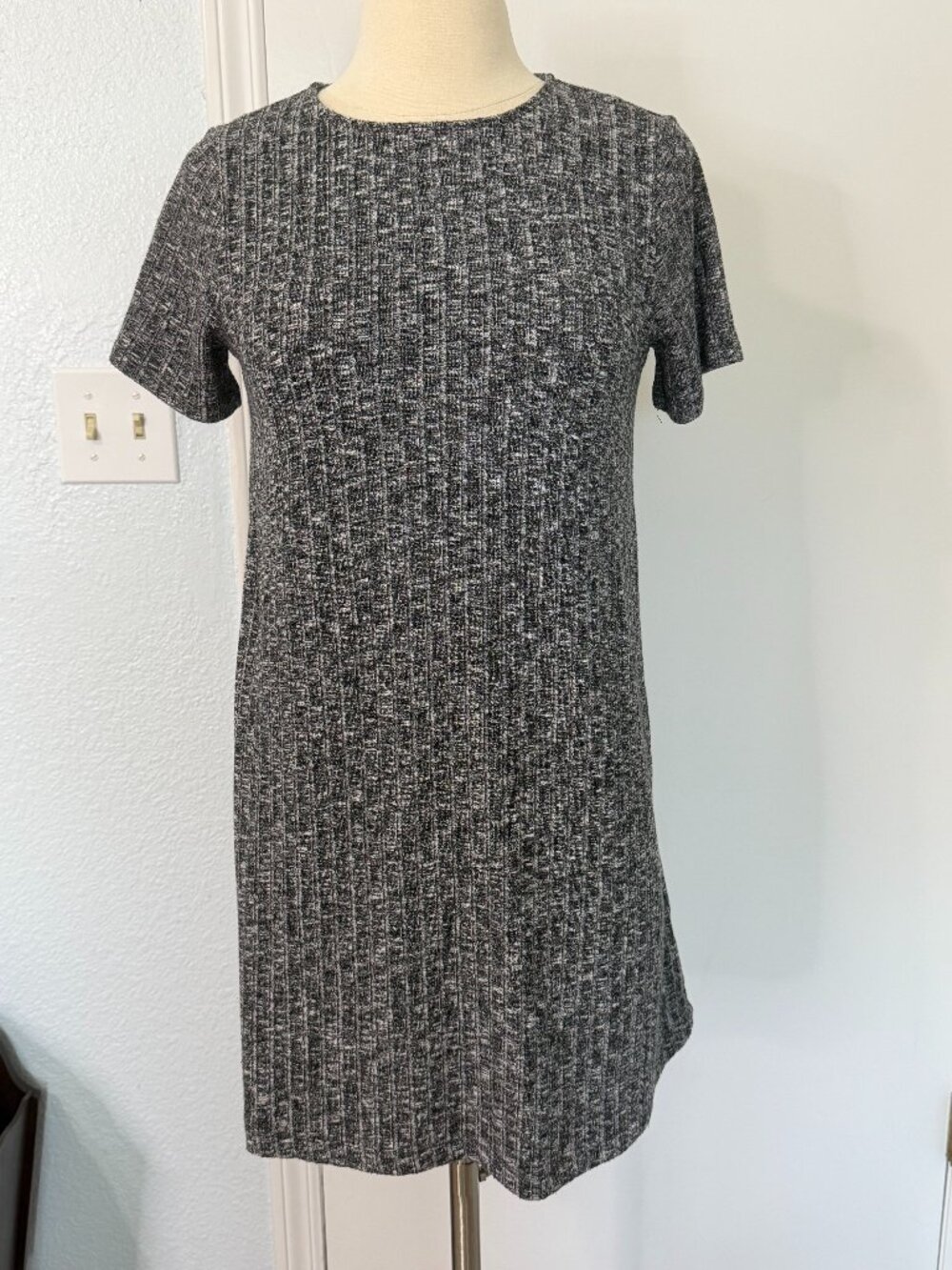 Abercrombie & Fitch Gray Ribbed Knit T-Shirt Shift Dress Size XS